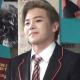 박은석
