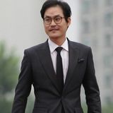 김성균