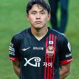 조영욱