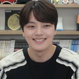 여진구